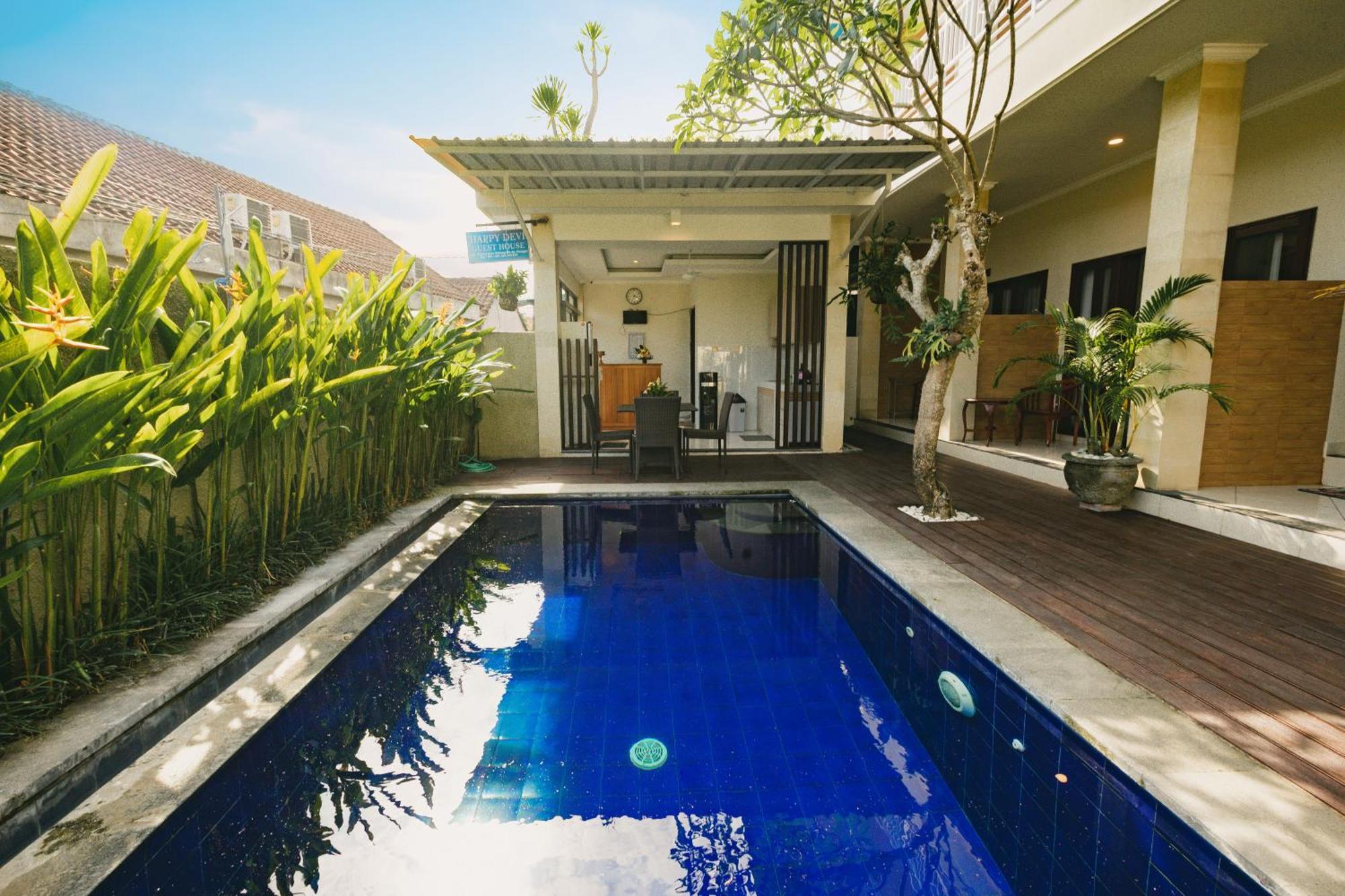 Happy Devi Guesthouse Canggu Extérieur photo